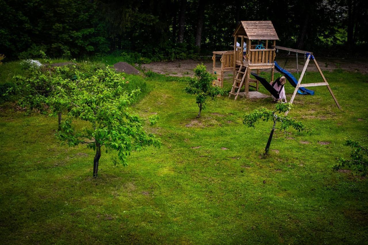 Pinska Guesthouse Cozy Apartment Viljandi  Extérieur photo